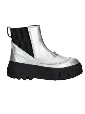 Sorel Caribou X Boots in Silver -Sz 8M